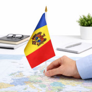 Прапор №021 з тканини лавсан (14 * 21)см в пач. 20шт з кат. та липуч. молдавський (2400)